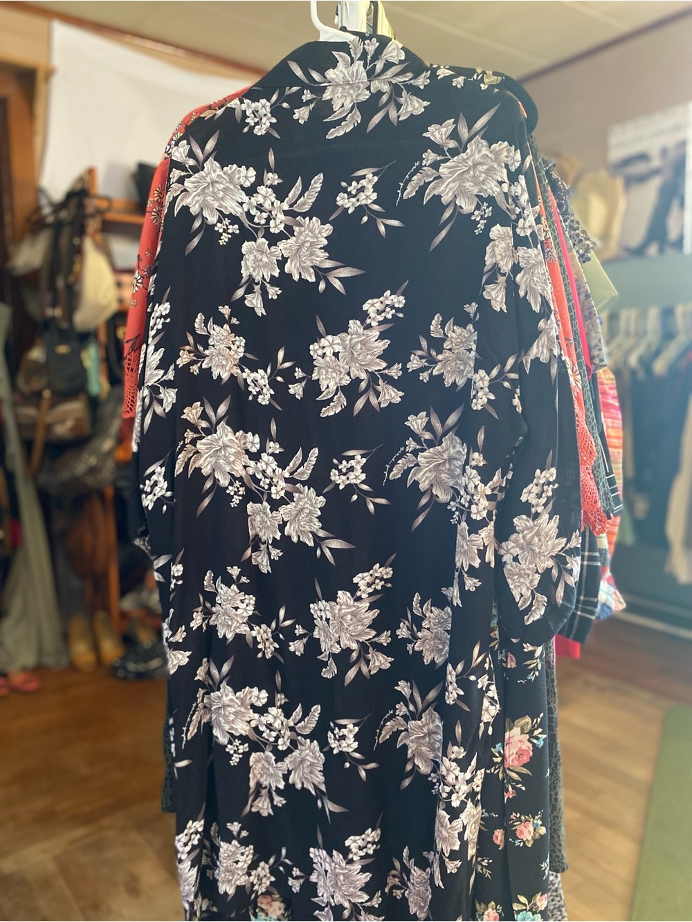 Black Floral Open Front Kimono - Picture 7 of 7